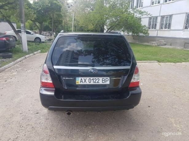 Чорний Субару Forester, об'ємом двигуна 2 л та пробігом 92 тис. км за 9000 $, фото 1 на Automoto.ua