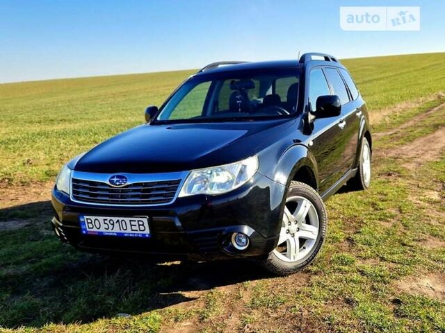 Чорний Субару Forester, об'ємом двигуна 2.46 л та пробігом 211 тис. км за 10500 $, фото 1 на Automoto.ua