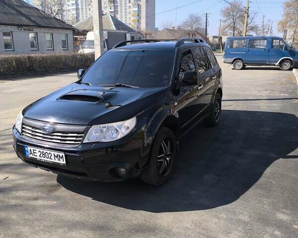 Чорний Субару Forester, об'ємом двигуна 2.46 л та пробігом 245 тис. км за 10500 $, фото 1 на Automoto.ua