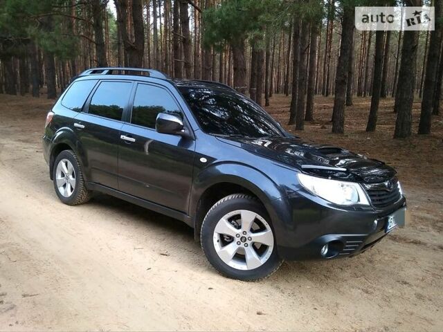 Чорний Субару Forester, об'ємом двигуна 2.5 л та пробігом 156 тис. км за 12000 $, фото 1 на Automoto.ua