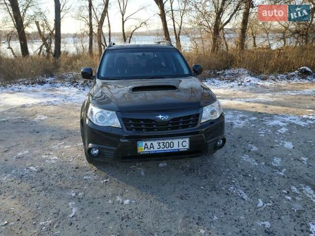 Чорний Субару Forester, об'ємом двигуна 2.46 л та пробігом 150 тис. км за 10500 $, фото 1 на Automoto.ua