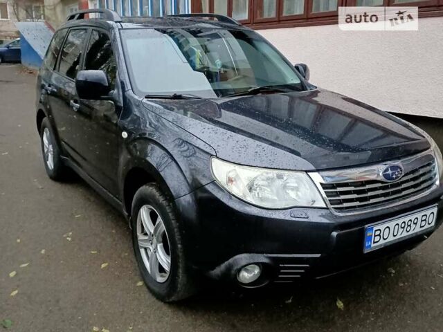 Чорний Субару Forester, об'ємом двигуна 2 л та пробігом 177 тис. км за 9900 $, фото 1 на Automoto.ua