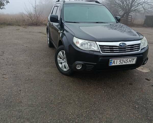 Чорний Субару Forester, об'ємом двигуна 2 л та пробігом 307 тис. км за 6500 $, фото 1 на Automoto.ua