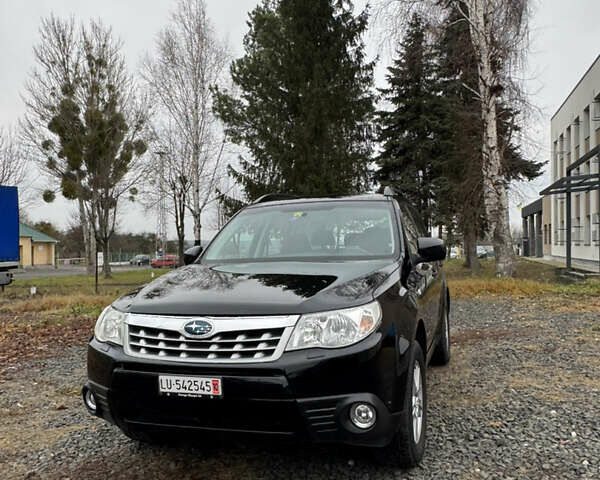 Черный Субару Форестер, объемом двигателя 1.99 л и пробегом 225 тыс. км за 9300 $, фото 1 на Automoto.ua