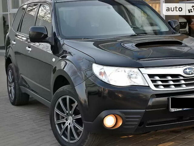 Чорний Субару Forester, об'ємом двигуна 2.5 л та пробігом 157 тис. км за 10800 $, фото 1 на Automoto.ua