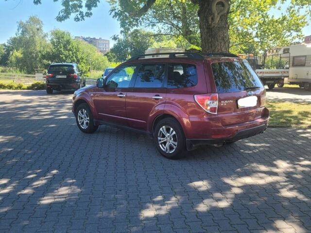 Субару Forester 2009 у Києві на Automoto.ua Червоний Субару Forester, об'ємом двигуна 2 л та пробігом 90 тис. км за 10000 $, фото 1 на Automoto.ua