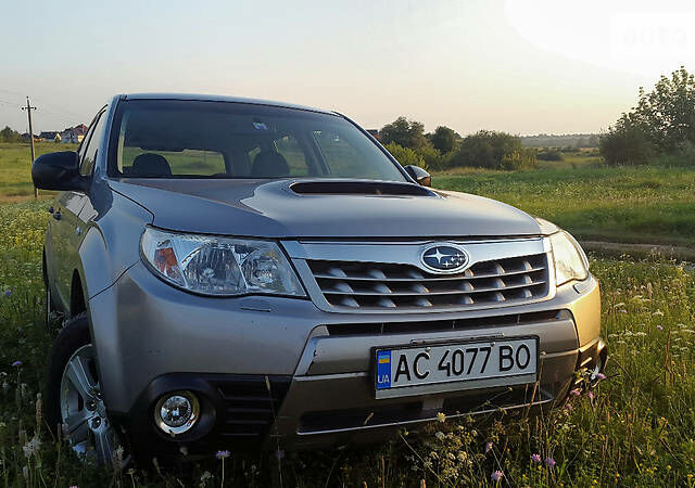 Субару Forester, об'ємом двигуна 2 л та пробігом 163 тис. км за 12800 $, фото 1 на Automoto.ua