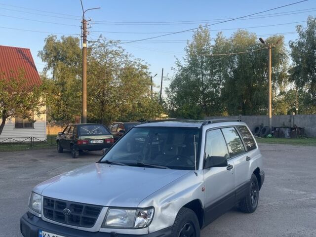 Сірий Субару Forester, об'ємом двигуна 2 л та пробігом 365 тис. км за 2000 $, фото 1 на Automoto.ua