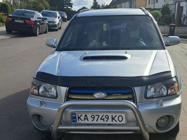 Сірий Субару Forester, об'ємом двигуна 2 л та пробігом 333 тис. км за 5000 $, фото 1 на Automoto.ua