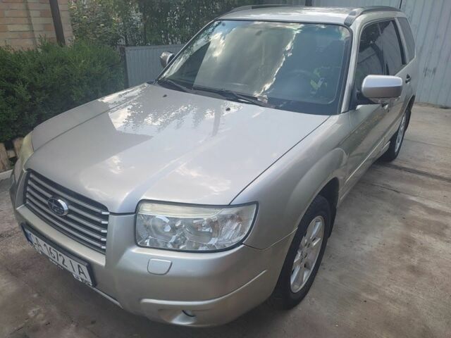 Серый Субару Форестер, объемом двигателя 2 л и пробегом 284 тыс. км за 5900 $, фото 1 на Automoto.ua