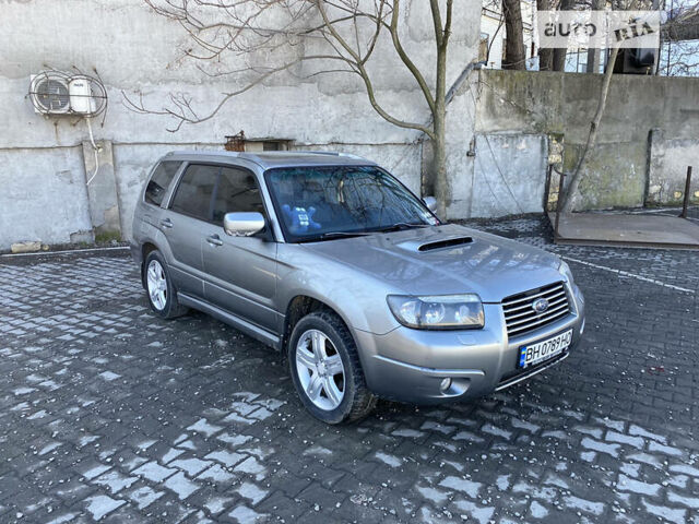 Сірий Субару Forester, об'ємом двигуна 2.5 л та пробігом 400 тис. км за 10000 $, фото 1 на Automoto.ua