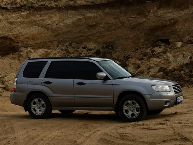 Сірий Субару Forester, об'ємом двигуна 2 л та пробігом 182 тис. км за 6500 $, фото 1 на Automoto.ua