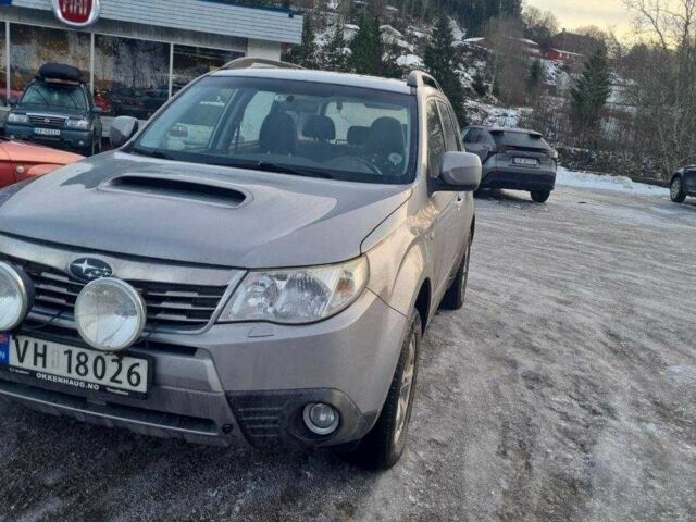 Серый Субару Форестер, объемом двигателя 2 л и пробегом 282 тыс. км за 4711 $, фото 1 на Automoto.ua