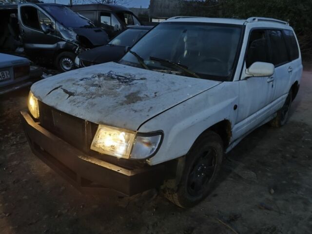 Серый Субару Форестер, объемом двигателя 0 л и пробегом 200 тыс. км за 2200 $, фото 1 на Automoto.ua