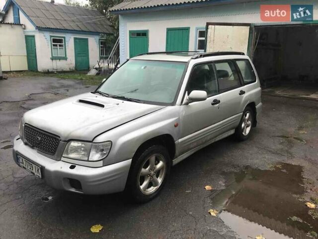 Сірий Субару Forester, об'ємом двигуна 2 л та пробігом 205 тис. км за 4500 $, фото 1 на Automoto.ua