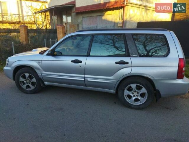Сірий Субару Forester, об'ємом двигуна 1.99 л та пробігом 305 тис. км за 4000 $, фото 1 на Automoto.ua
