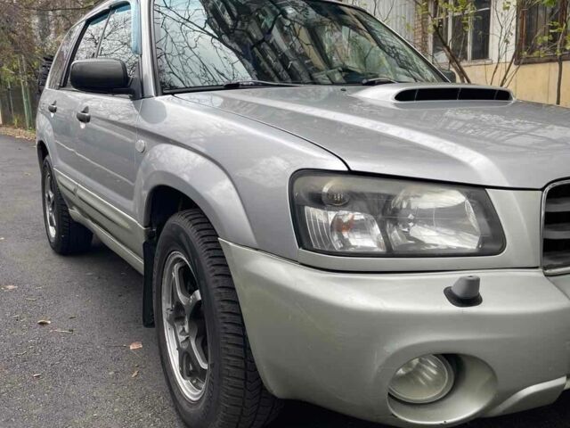 Сірий Субару Forester, об'ємом двигуна 2 л та пробігом 273 тис. км за 6000 $, фото 1 на Automoto.ua