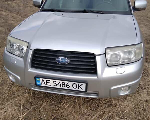 Сірий Субару Forester, об'ємом двигуна 2 л та пробігом 300 тис. км за 5300 $, фото 1 на Automoto.ua