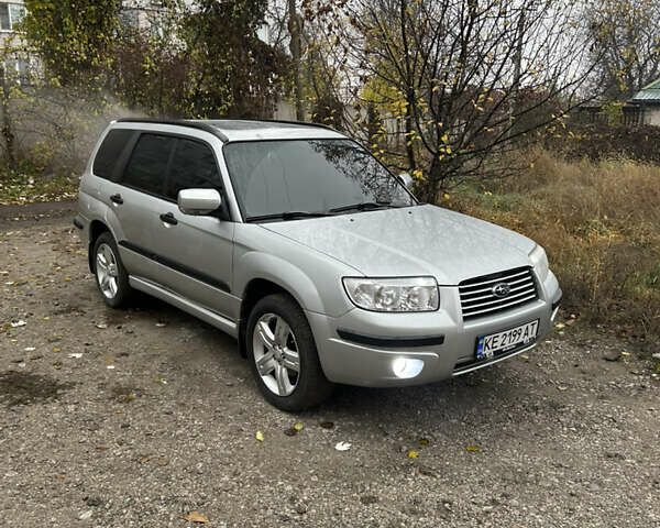 Серый Субару Форестер, объемом двигателя 2 л и пробегом 335 тыс. км за 6750 $, фото 1 на Automoto.ua