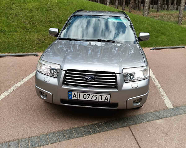 Сірий Субару Forester, об'ємом двигуна 2 л та пробігом 260 тис. км за 7700 $, фото 1 на Automoto.ua