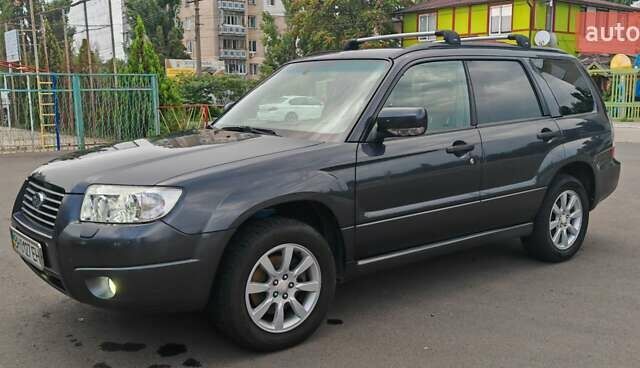 Серый Субару Форестер, объемом двигателя 2 л и пробегом 281 тыс. км за 8299 $, фото 1 на Automoto.ua