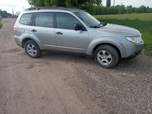 Сірий Субару Forester, об'ємом двигуна 2 л та пробігом 305 тис. км за 8000 $, фото 1 на Automoto.ua