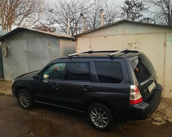 Серый Субару Форестер, объемом двигателя 2 л и пробегом 194 тыс. км за 8635 $, фото 1 на Automoto.ua