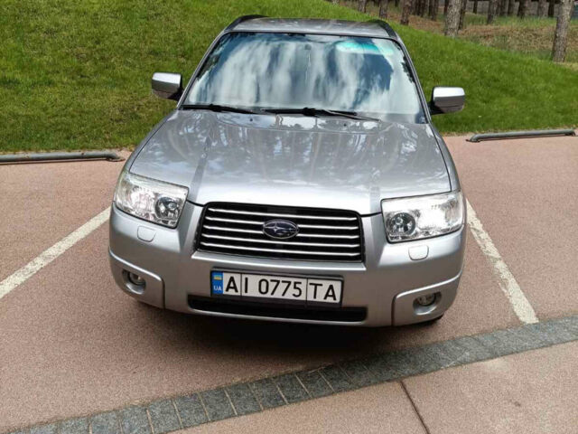 Сірий Субару Forester, об'ємом двигуна 2 л та пробігом 260 тис. км за 7700 $, фото 1 на Automoto.ua