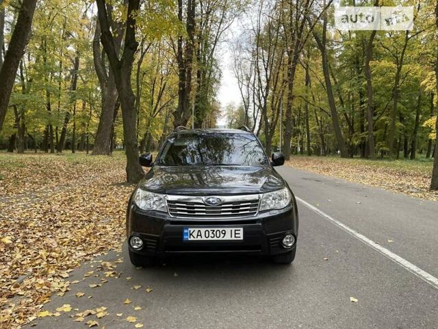 Сірий Субару Forester, об'ємом двигуна 2.5 л та пробігом 192 тис. км за 12000 $, фото 1 на Automoto.ua