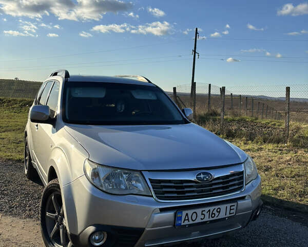 Серый Субару Форестер, объемом двигателя 1.99 л и пробегом 201 тыс. км за 7800 $, фото 1 на Automoto.ua