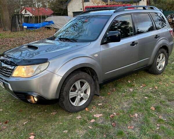 Сірий Субару Forester, об'ємом двигуна 1.99 л та пробігом 222 тис. км за 6300 $, фото 1 на Automoto.ua