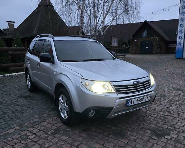 Сірий Субару Forester, об'ємом двигуна 2 л та пробігом 159 тис. км за 7700 $, фото 1 на Automoto.ua