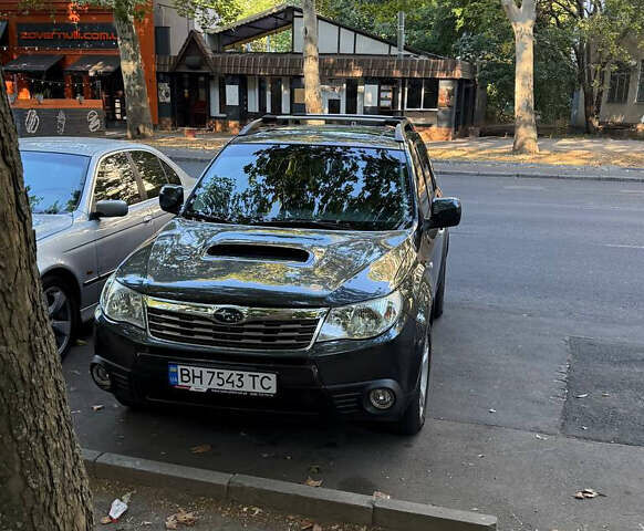 Серый Субару Форестер, объемом двигателя 2 л и пробегом 171 тыс. км за 7500 $, фото 1 на Automoto.ua