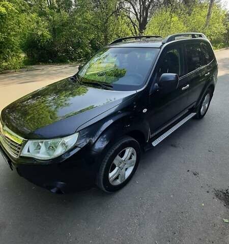 Сірий Субару Forester, об'ємом двигуна 2.5 л та пробігом 235 тис. км за 8699 $, фото 1 на Automoto.ua