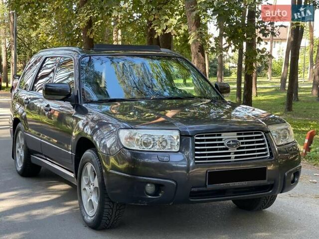 Сірий Субару Forester, об'ємом двигуна 2 л та пробігом 196 тис. км за 7300 $, фото 1 на Automoto.ua