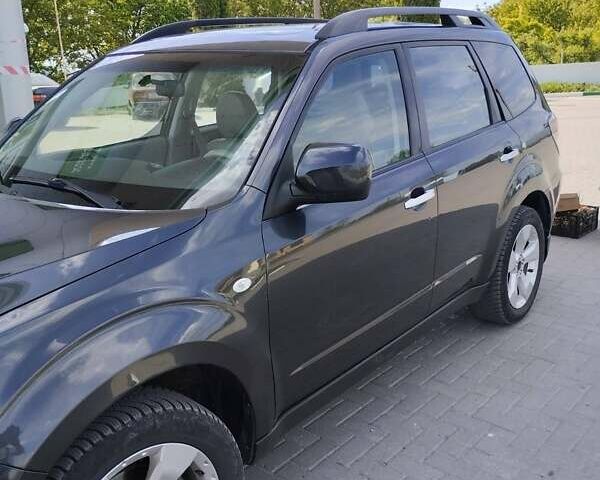 Сірий Субару Forester, об'ємом двигуна 2.46 л та пробігом 205 тис. км за 6700 $, фото 1 на Automoto.ua