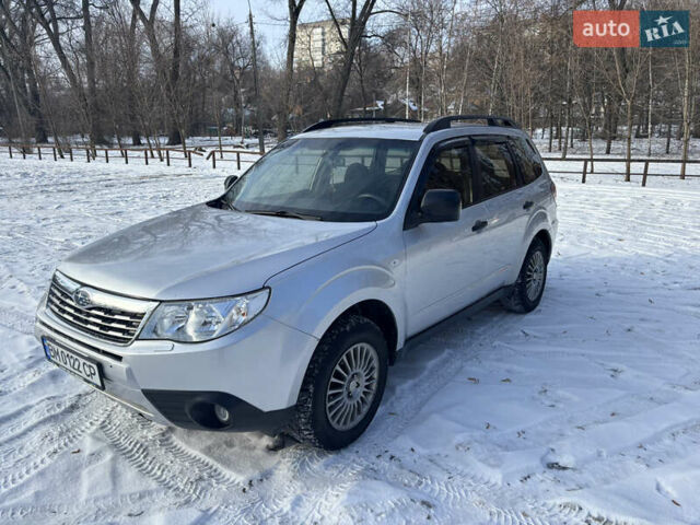 Сірий Субару Forester, об'ємом двигуна 1.99 л та пробігом 240 тис. км за 8400 $, фото 1 на Automoto.ua