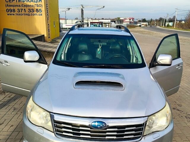 Серый Субару Форестер, объемом двигателя 0 л и пробегом 400 тыс. км за 3500 $, фото 1 на Automoto.ua