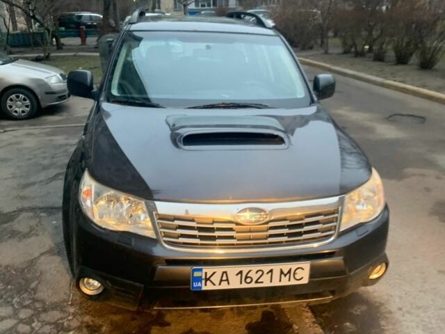 Сірий Субару Forester, об'ємом двигуна 2 л та пробігом 240 тис. км за 5999 $, фото 1 на Automoto.ua