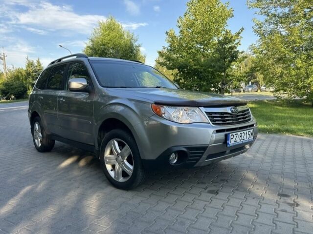 Сірий Субару Forester, об'ємом двигуна 2.5 л та пробігом 198 тис. км за 3626 $, фото 1 на Automoto.ua