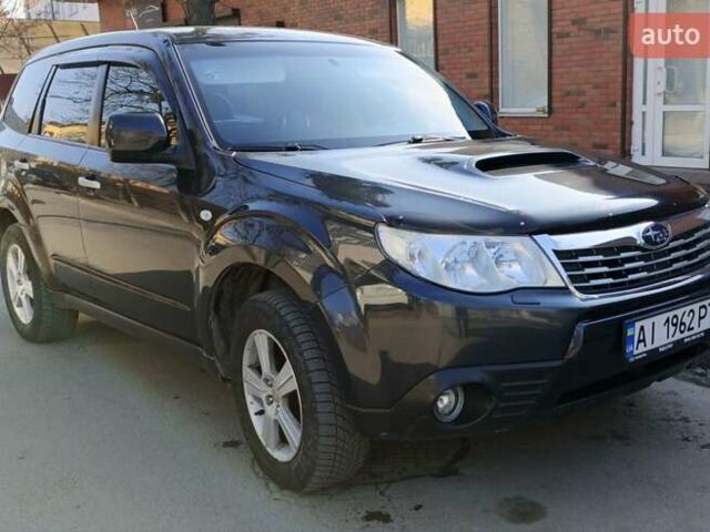 Сірий Субару Forester, об'ємом двигуна 2 л та пробігом 235 тис. км за 7700 $, фото 1 на Automoto.ua