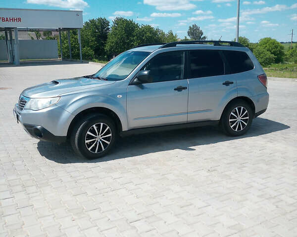 Сірий Субару Forester, об'ємом двигуна 2 л та пробігом 223 тис. км за 9500 $, фото 1 на Automoto.ua