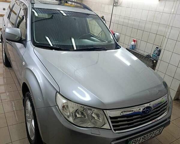 Сірий Субару Forester, об'ємом двигуна 2 л та пробігом 96 тис. км за 12000 $, фото 1 на Automoto.ua