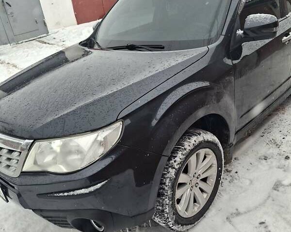 Серый Субару Форестер, объемом двигателя 2.5 л и пробегом 195 тыс. км за 12300 $, фото 1 на Automoto.ua