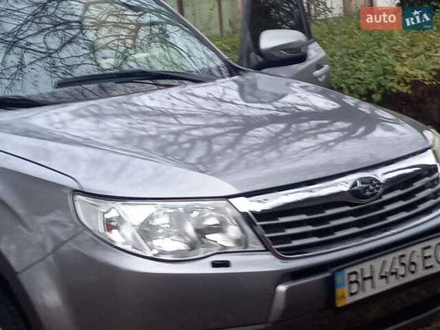 Серый Субару Форестер, объемом двигателя 2.46 л и пробегом 43 тыс. км за 11800 $, фото 1 на Automoto.ua