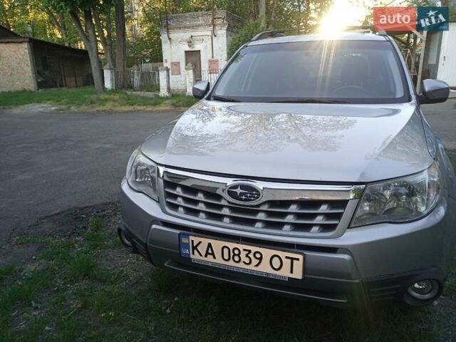 Серый Субару Форестер, объемом двигателя 2.5 л и пробегом 150 тыс. км за 8300 $, фото 1 на Automoto.ua