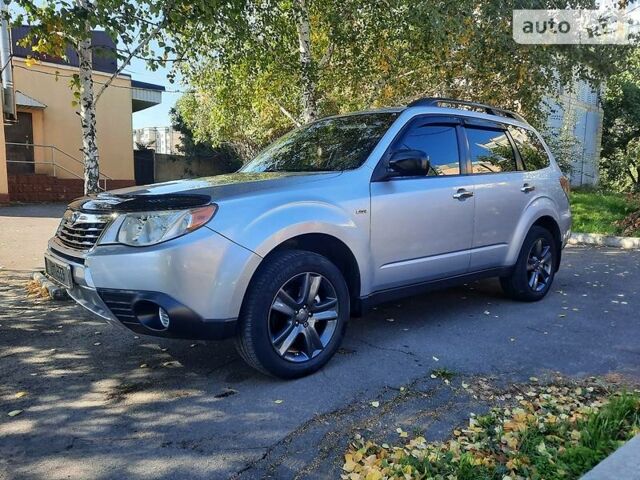 Сірий Субару Forester, об'ємом двигуна 2.5 л та пробігом 195 тис. км за 10500 $, фото 1 на Automoto.ua