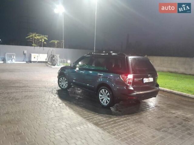 Серый Субару Форестер, объемом двигателя 2.5 л и пробегом 193 тыс. км за 9900 $, фото 1 на Automoto.ua