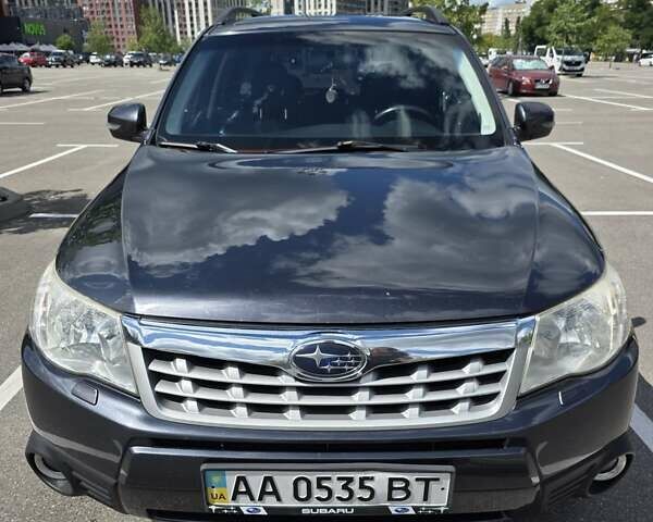 Серый Субару Форестер, объемом двигателя 1.99 л и пробегом 166 тыс. км за 9999 $, фото 1 на Automoto.ua