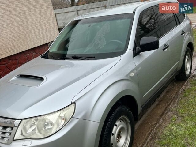 Сірий Субару Forester, об'ємом двигуна 2 л та пробігом 290 тис. км за 6500 $, фото 1 на Automoto.ua